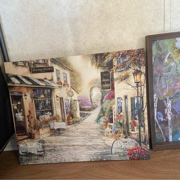 Home decor/items - Picture 3 of 7